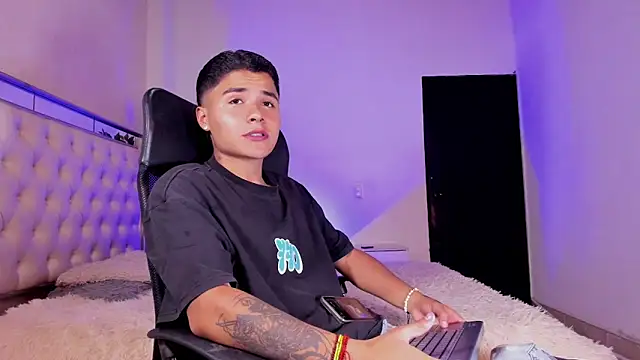 Liam Dustin online show from 24, 5, 2026