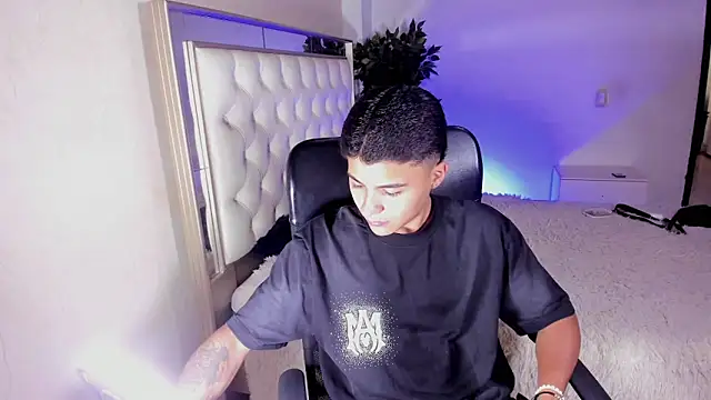 Liam Dustin online show from 30, 5, 2026