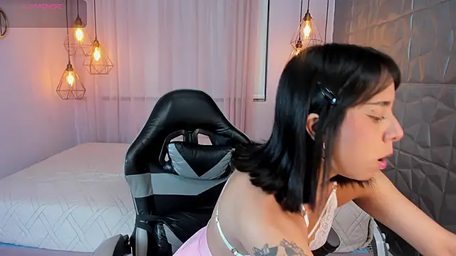 Magic oliviah online show from 24, 4, 2026