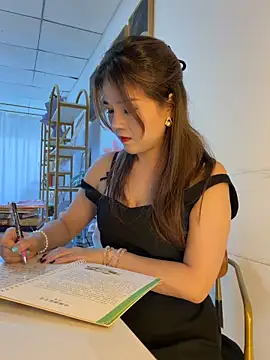 Xiaoxiao-y online show from 22, 5, 2026