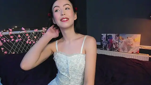 lizaa breeze online show from 2, 4, 2026