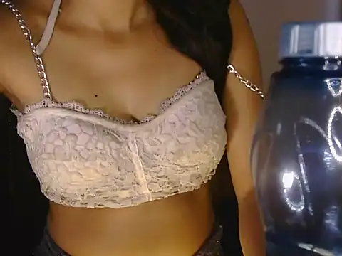 Tanisha cute online show from 27, 3, 2026
