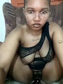 Hotsexyberry222 online show from 10, 4, 2026