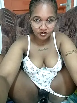 Hotsexyberry222 online show from 18, 4, 2026