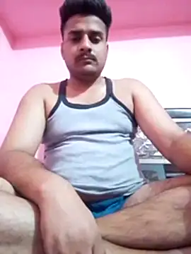 Decentlover67 online show from 15, 5, 2026