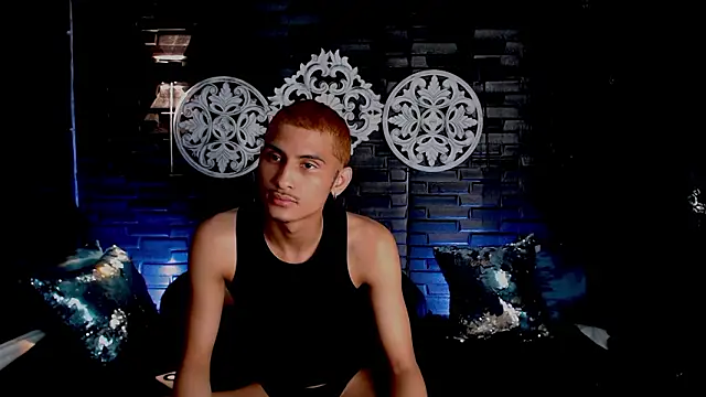 nico twink7 online show from 16, 3, 2026