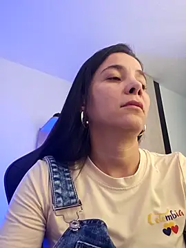 Snapshot of miaeyex chatting on 6, 4, 2026 miaeyex online show from 6, 4, 2026