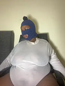 Snapshot of NaughtyGirl0000 chatting on 27, 5, 2026 NaughtyGirl0000 online show from 27, 5, 2026
