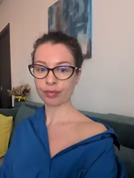 IreneBlue  online show from 5, 4, 2026