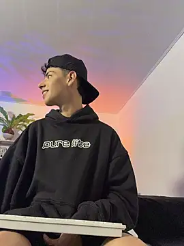 SebastianReed  online show from 23, 6, 2026