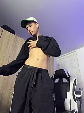 SebastianReed  online show from 22, 6, 2026