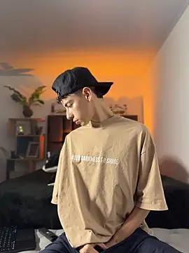 SebastianReed  online show from 6, 4, 2026