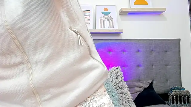 Andrew restrepoo online show from 22, 4, 2026