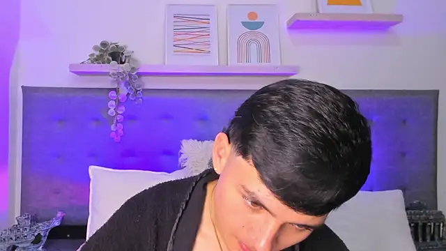 Andrew restrepoo online show from 27, 5, 2026