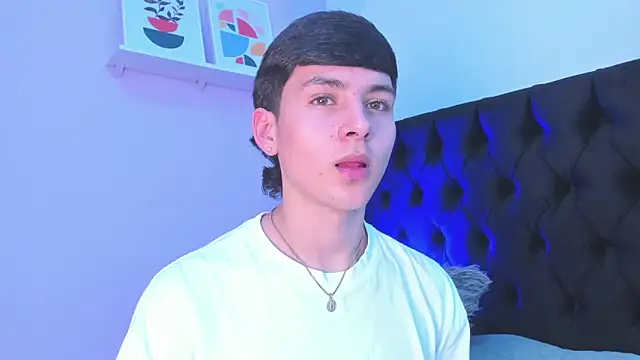 Andrew restrepoo online show from 19, 6, 2026