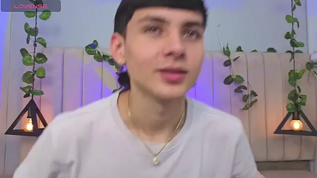 Andrew restrepoo online show from 14, 5, 2026