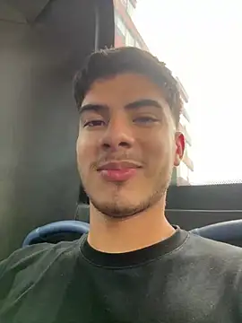 ApoloGray   online show from 15, 4, 2026