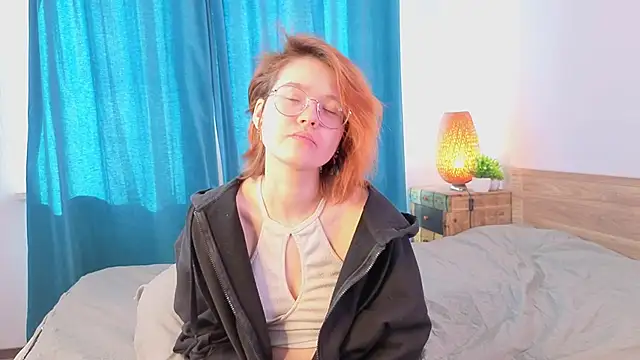 FlaviaAvena online show from 8, 4, 2026