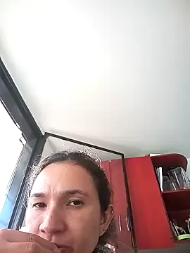 adairamars online show from 10, 7, 2026