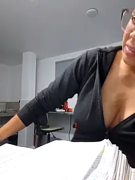 Snapshot of Aila_Phone chatting on 9, 7, 2026 Aila Phone online show from 9, 7, 2026