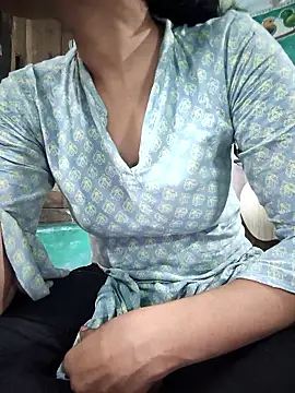 model seela online show from 11, 4, 2026