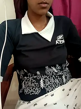 Snapshot of aushi_rajput chatting on 4, 5, 2026 aushi rajput online show from 4, 5, 2026