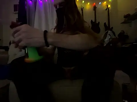 Krystlecloudz001 online show from 15, 3, 2026