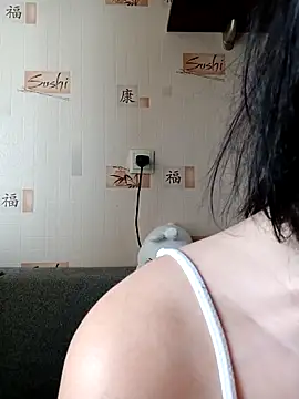 Lesichka mi online show from 7, 4, 2026