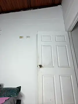 Trixie pop online show from 6, 4, 2026