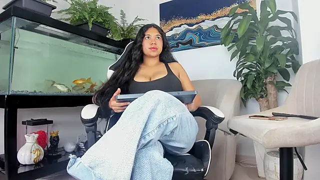 Snapshot of lia_lovelly01 chatting on 1, 7, 2026 lia lovelly01 online show from 1, 7, 2026