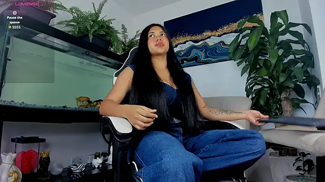 Snapshot of lia_lovelly01 chatting on 5, 7, 2026 lia lovelly01 online show from 5, 7, 2026