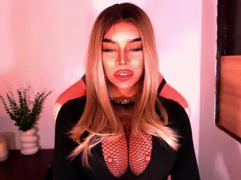 Zandralopez online show from 22, 5, 2026