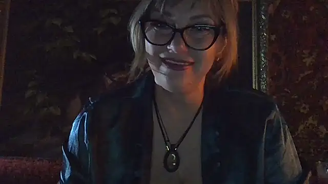 Lia Rayss online show from 10, 5, 2026