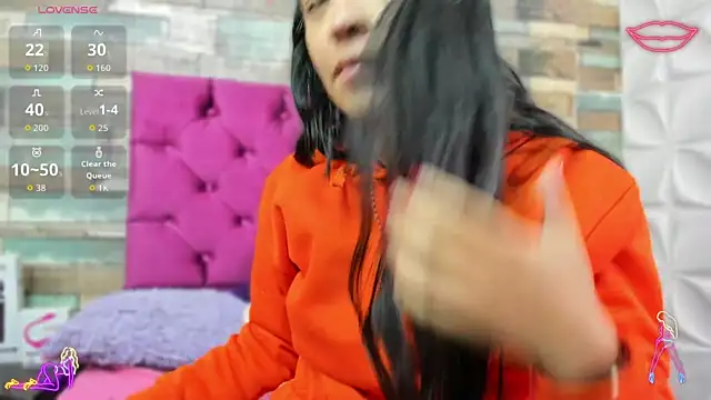 LITTLE-NESSA online show from 25, 5, 2026