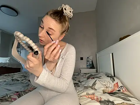 bimboiiii online show from 11, 7, 2026