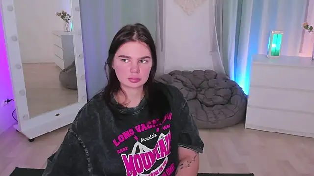 MillyBrown  online show from 1, 4, 2026