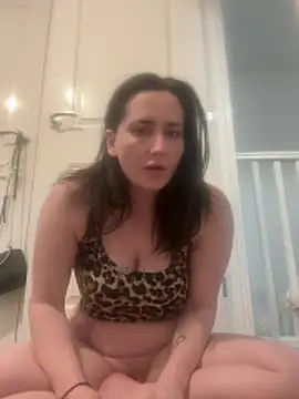 Siren  xxx online show from 11, 4, 2026