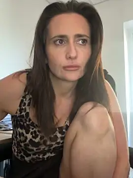Siren  xxx online show from 26, 5, 2026