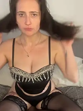Siren  xxx online show from 7, 6, 2026