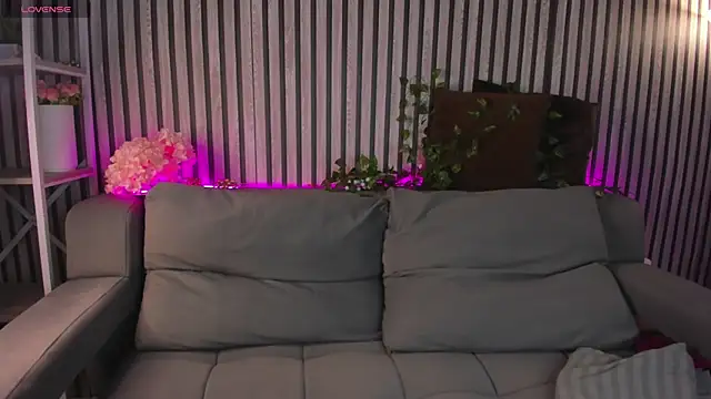 Lori Bllossom online show from 6, 4, 2026