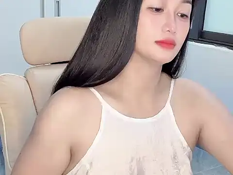 AmyLinee 1 online show from 28, 6, 2026