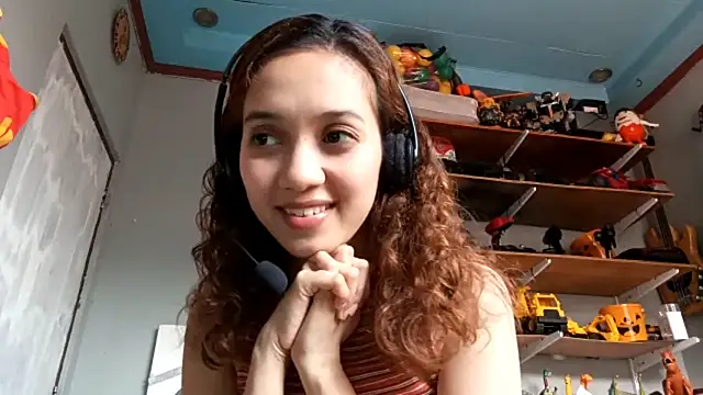 OlimpiaChapdelaine online show from 22, 3, 2026