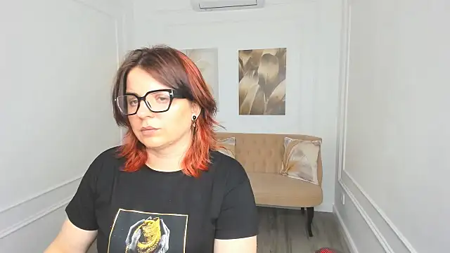 AmeliaDateri online show from 4, 5, 2026