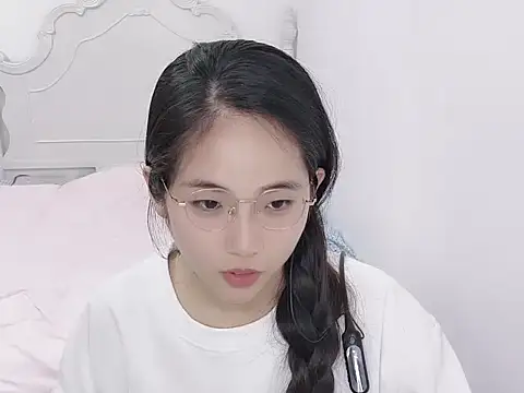 MIAOMIAO-666 online show from 7, 4, 2026