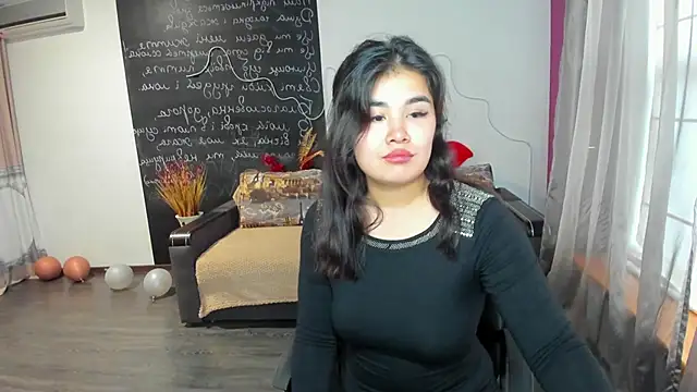 AlicaMayer online show from 8, 4, 2026