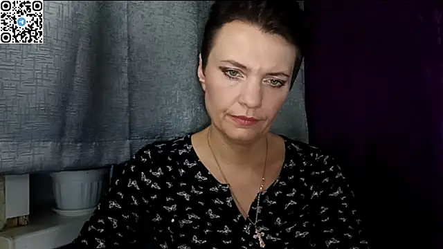HotMamaQueen234 online show from 14, 5, 2026