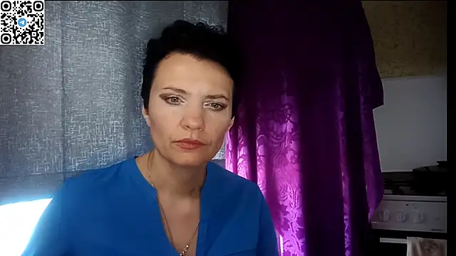 HotMamaQueen234 online show from 16, 6, 2026