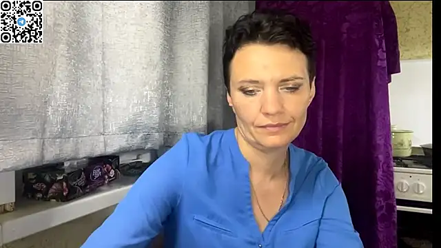 Snapshot of HotMamaQueen234 chatting on 28, 6, 2026 HotMamaQueen234 online show from 28, 6, 2026