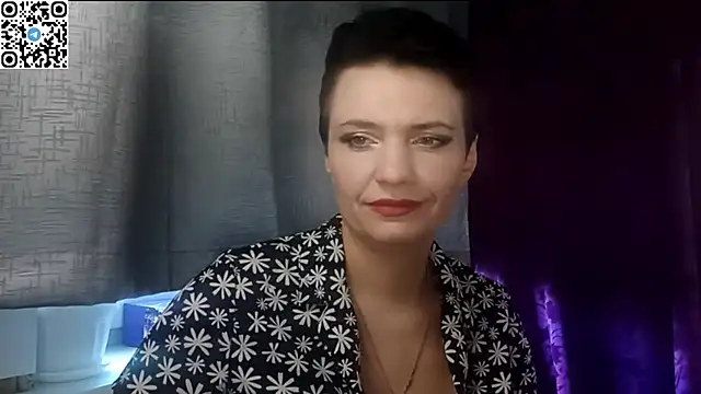 HotMamaQueen234 online show from 23, 5, 2026