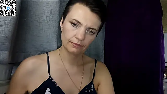 HotMamaQueen234 online show from 22, 5, 2026